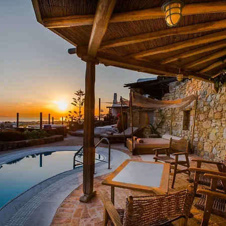 Dimilia Villa *